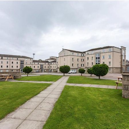 Trendy Rooms & Apartments, Aberdeen - Sk アバディーン エクステリア 写真